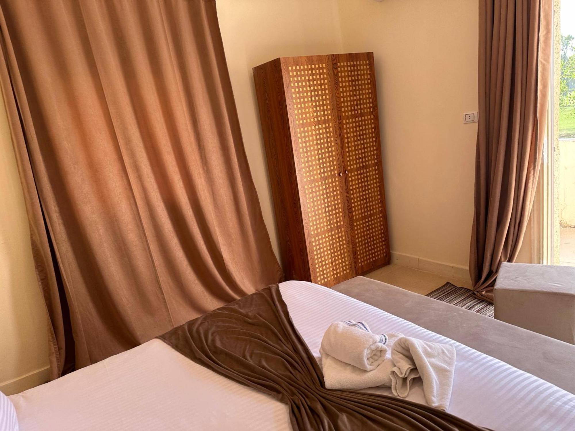 Golf Pyramids View Hotel Kafrat al Jabal Luaran gambar