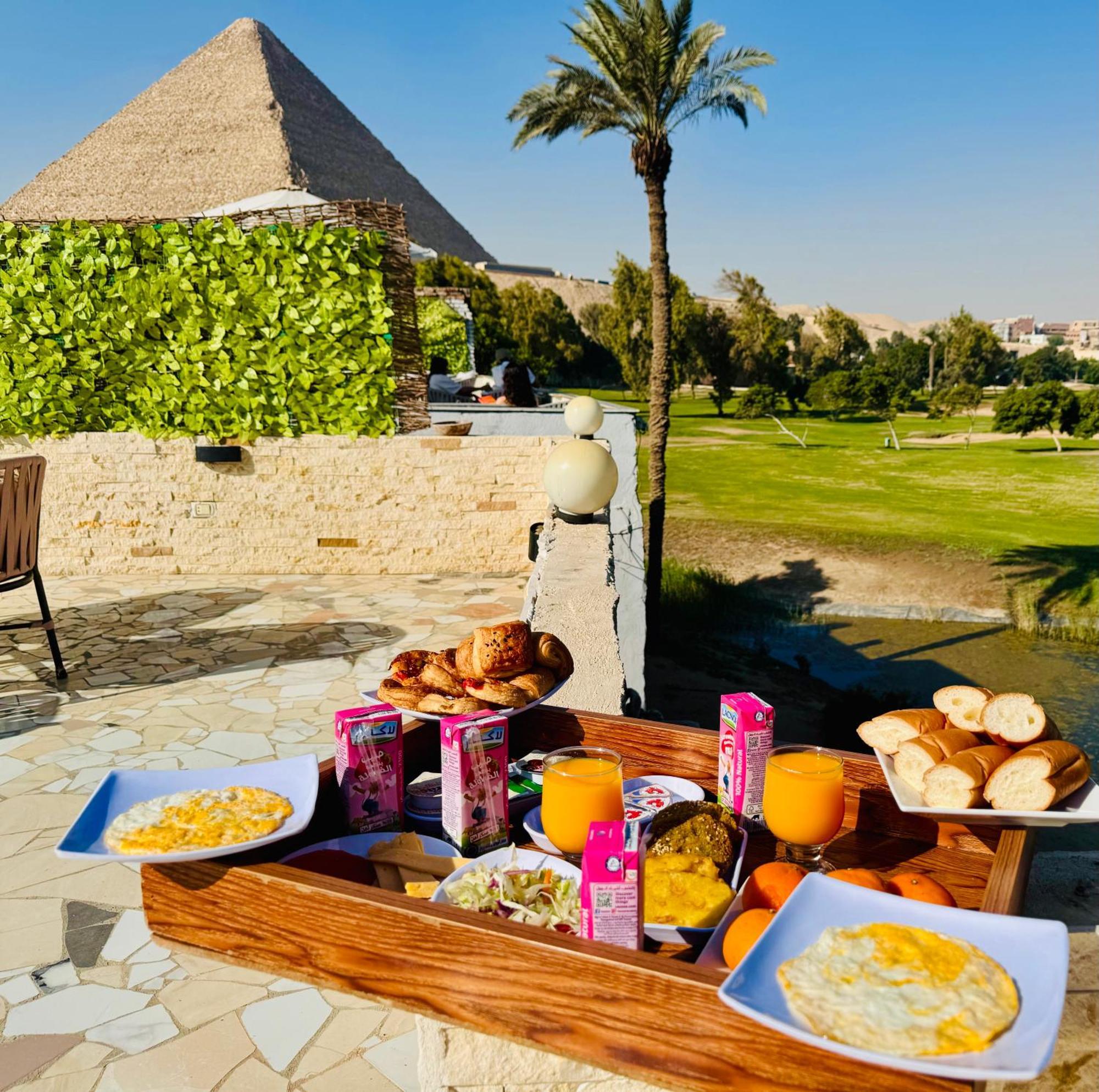 Golf Pyramids View Hotel Kafrat al Jabal Luaran gambar